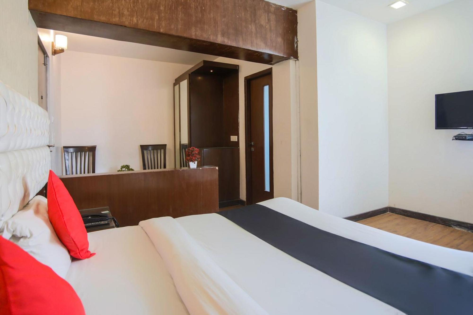 Hotel O Parktel Indirapuram Eksteriør bilde